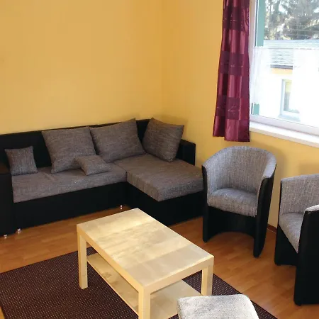 Four Bedroom Holiday In Lichte